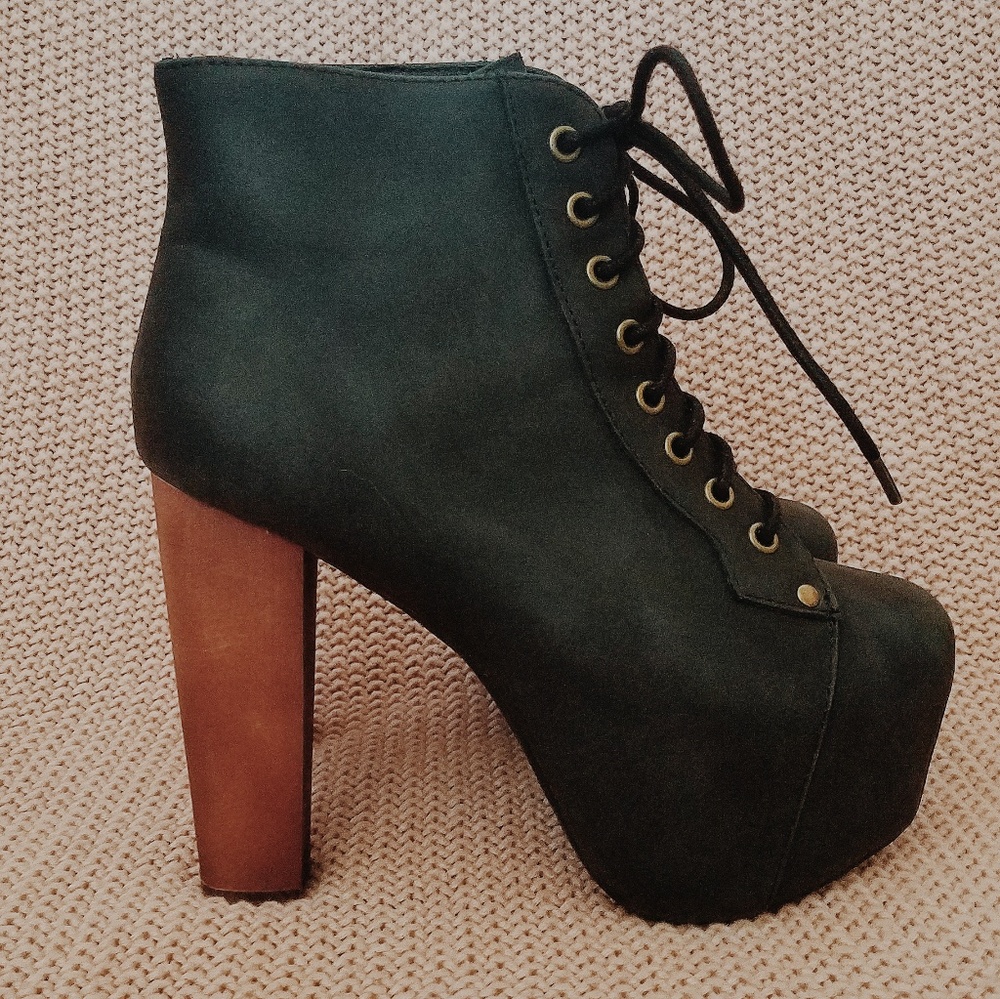 Authentic Jeffrey Campbell Lita Booties